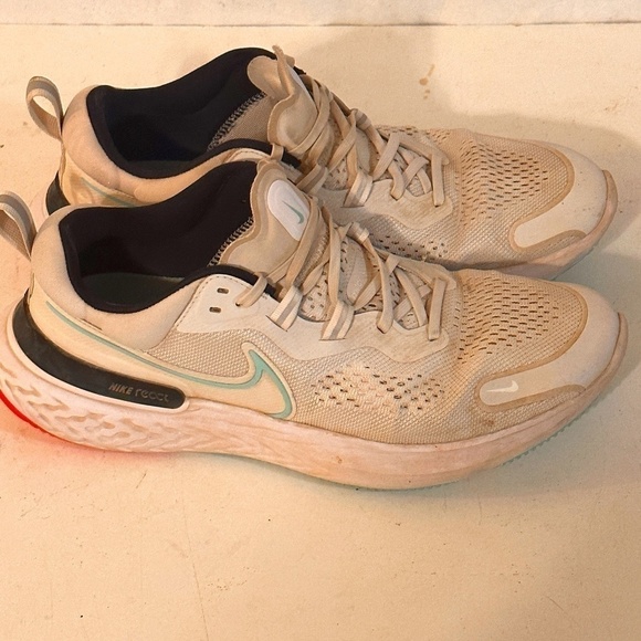 NIKE React Athletic White Teal Pink Multicolor Sneaker Running Basketball Shoes - Picture 1 of 11